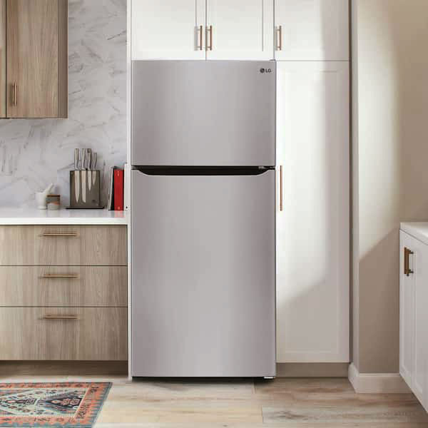 6 Full-Sized Refrigerators
