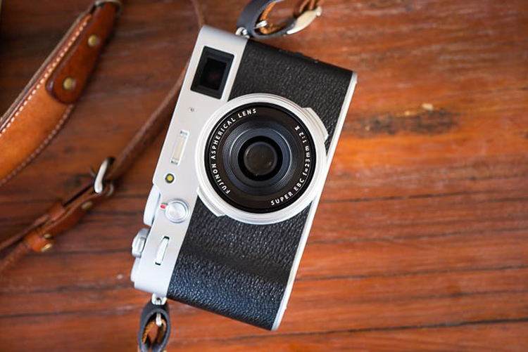 Compact Digital Camera