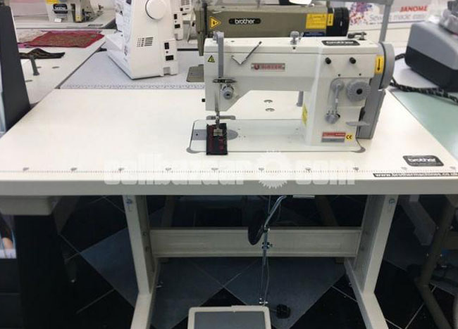 Industrial sewing machine