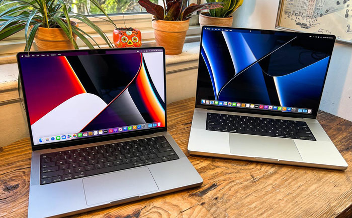 Two or Four Apple MacBook Laptops