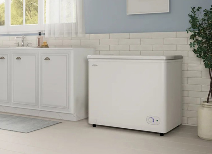Medium Chest Freezers